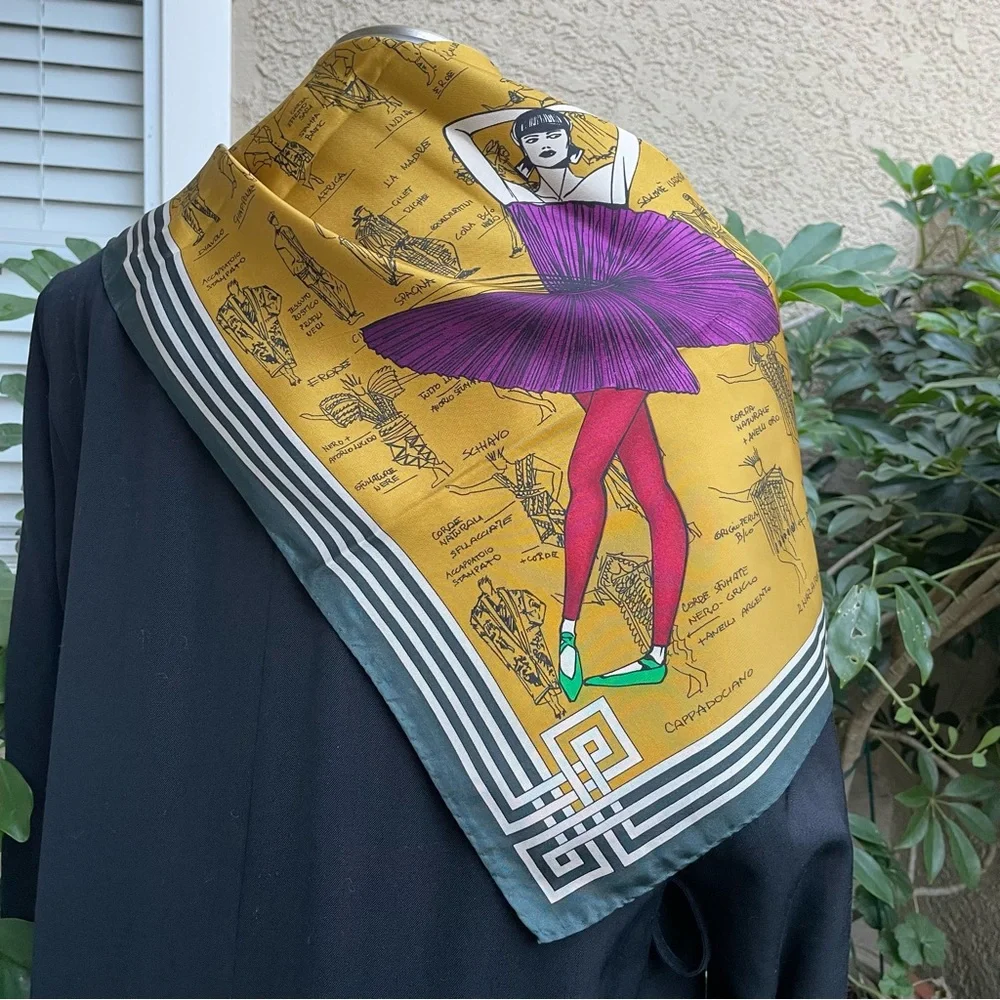 Vintage 80’s multicolored Gianni Versace silk scarf